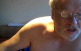 Il nonno gioca in webcam snapshot 5