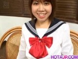 Ai Kazumi en uniforme scolaire suce une bite et prend une banane dans la chatte snapshot 2