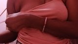 दूधिया स्तन निचोड़ा snapshot 4