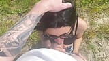 Hluboké kouření a nečekaný sex venku u řeky! POV! snapshot 4