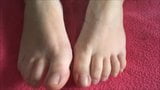 Marianna moves her sexy feet (part 1) snapshot 8