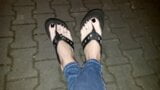 Chanclas extremas y pies extremadamente sexys snapshot 12