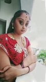 Une bhabhi desi indienne dans une vidéo de sexe snapshot 2