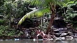 Paare haben echten sex in einem Wasserfall in Thailand snapshot 9