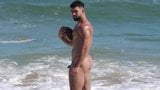 Muscoli maschi in spiaggia in natura snapshot 11