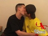 Joven y cachonda kyle y marcus follando profundo snapshot 1