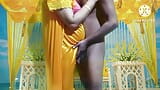 Indisk sexvideo av vacker hemmafru som bär het nattklänning snapshot 1
