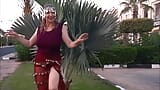 MariaOld milf con enormes tetas baila en estilo oriental snapshot 3