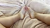 Kijk hoe ik mijn voeten bevochtig snapshot 3