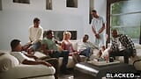 Blacked – la piccola bellissima lilly prende 6 bbc in una gangbang epica snapshot 4