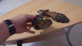 Fick Sandalen einer Freundin snapshot 2