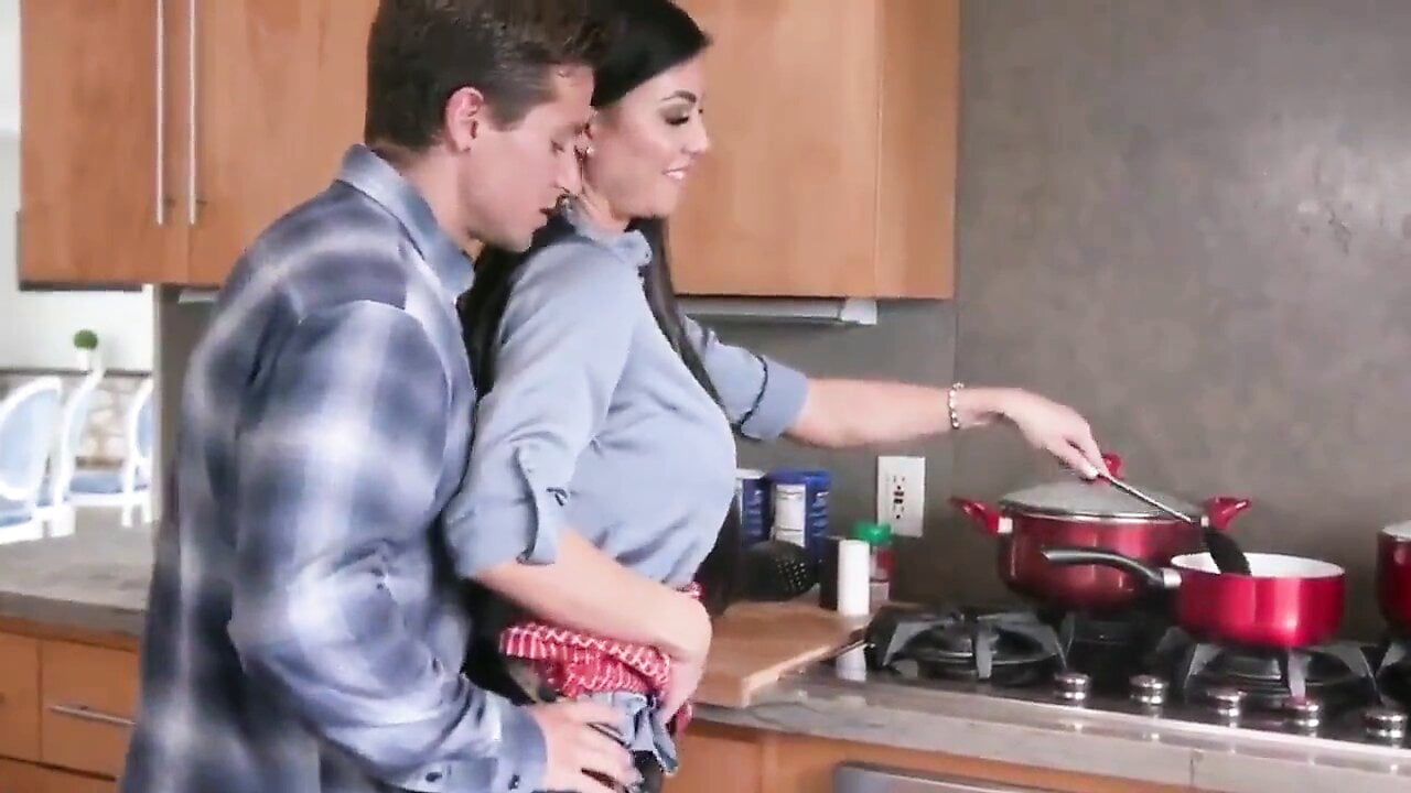 Cute MILF, Kitchen Fuck