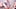 Kate Tisdale öffnet ihre Beine weit und zeigt ihre Muschi
