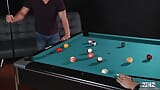 Twinkpop - Luke Adams le enseña a Johnny Rapid cómo jugar a la piscina pero se prepara para ser follado por él snapshot 2