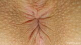 Pulserend orgasme met anale weeën close-up snapshot 3
