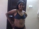 Andra aunty possing to bf hot 2 snapshot 1