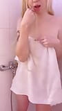 Blonde Washes up in the Shower and Squirts snapshot 8