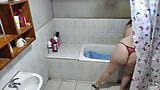 Stiefmutter im Badezimmer snapshot 7