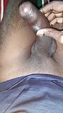 Masturbando grande pau indiano com gozada suculenta. pau de ponta rosa com prepúcio snapshot 9