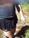 EN PETITE TENUE COQUINE DANS LES BOIS snapshot 4