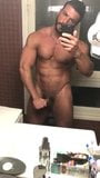 Muscle hunk solo jerking off snapshot 6