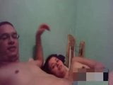 01057 Casal na cama snapshot 2