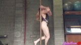 Pole dance sexy snapshot 10