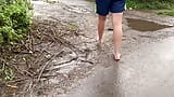 Muddy foot tennant - được bảo phải liếm sạch bụi bẩn snapshot 3