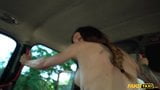 Sahte taksi – dövmeli bebek taksi şoförünü baştan çıkarıyor snapshot 16