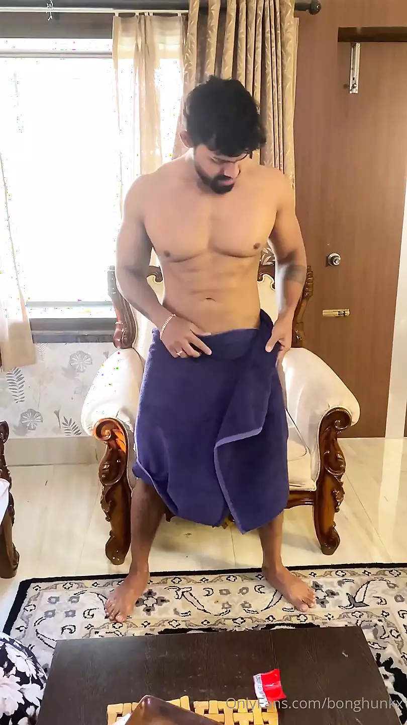 Towel Fun Handjob: Gay Masturbation Masturbation Porn feat. bonghunkx by  FapHouse | xHamster