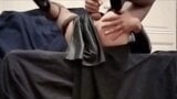 Lenaelle Crossdresser în rochie neagră strâmtă umedă, tocuri înalte și ciorapi ejaculează mult după un spectacol snapshot 19