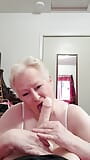 Terrytowngal votre mamie sexy baise et suce snapshot 6