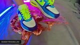 Crash food Nike's fetisj - sneakers likken snapshot 3