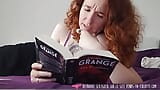 Vends-ta-culotte - chica amateur sexy leyendo un libro y masturbándose en casa snapshot 6