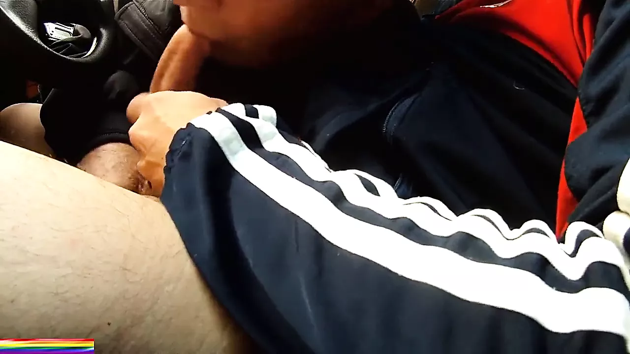 Old grandpa sucking dick and eating cum in a car | xHamster