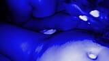 Вирусное видео - молодая девушка Safiro делает орал в голубой комнате snapshot 16