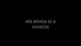 Une bite monstrueuse danse dans l&#39;ascenseur - M. Benga snapshot 1