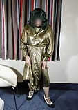 Caldo travestito tv in abito sexy metallico ad alta lucentezza snapshot 10