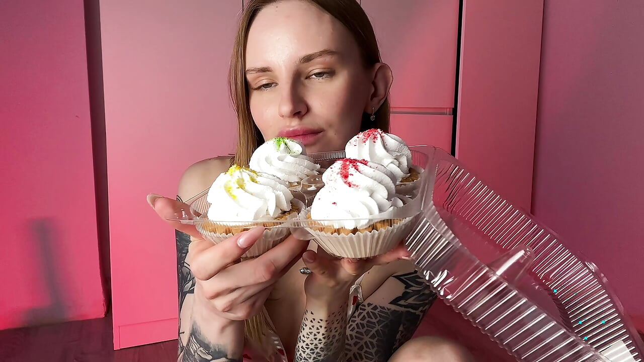 I stomp cakes with my feet and jerk them off with a dildo