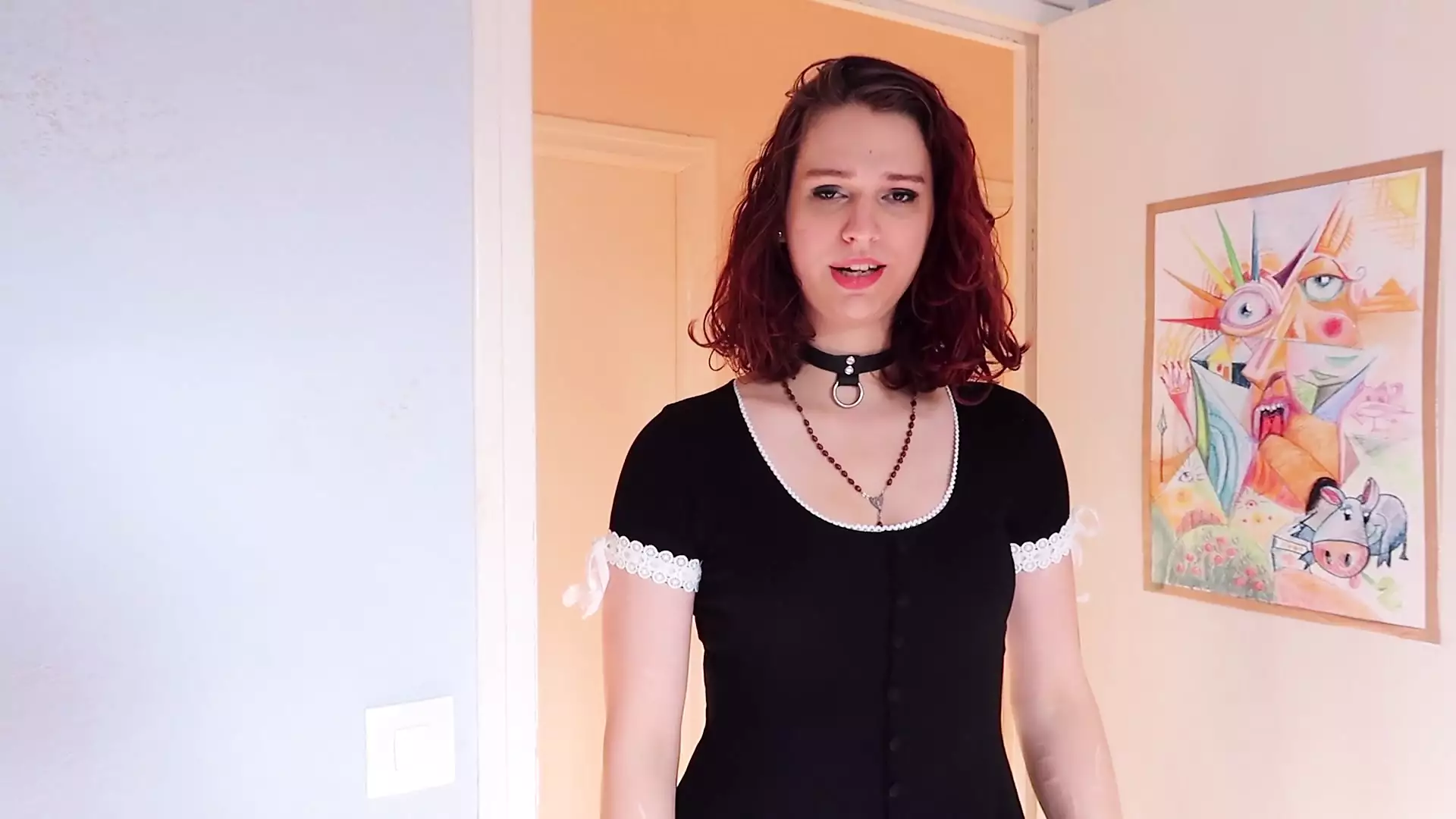 Adoração ao pau de domingo - adorável esposa trans adora o pau do marido