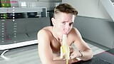 Banana Sex oralny - Christian Levine snapshot 4