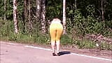 Yellow big ass flashing outdoor snapshot 11