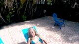 Figliastro seduce la matrigna in piscina snapshot 4