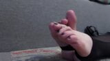 Ilandis shows beautiful bare feet and soles snapshot 15