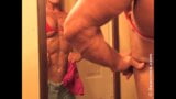 Ifbb Pro Lisa kreuzt nacktes Öl snapshot 3