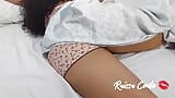 Ella se puso un pijama sexy para seducirme snapshot 7