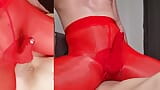 Une jeune femboy jouit à travers un body en lingerie tapette en chevauchant une grosse bite snapshot 8