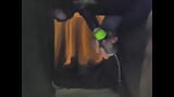 Ordenhando mesa, chupando vácuo na cabeça do pau com bolas amarradas, manga de pau e anéis snapshot 4
