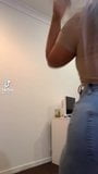 Quente rabo grosso em jeans snapshot 1