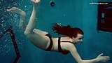 有趣的捷克宝贝Vesta裸体游泳，饥渴 snapshot 6